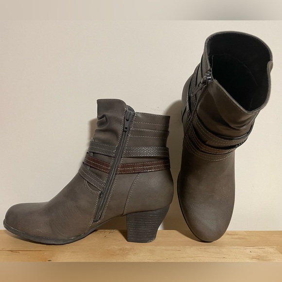 Short grey booties - Picture 4 of 5